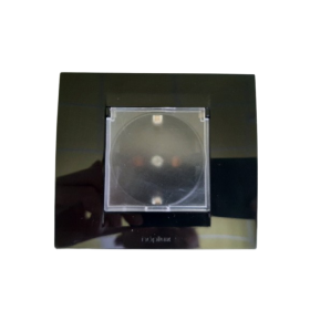 Priključnica dvopolna + poklopac 2P+E 16A 250V sa plastičnom jezgrom crna 842913C.2 Priključnica dvopolna + poklopac 2P+E 16A 250V sa plastičnom jezgrom crna 842913C.2