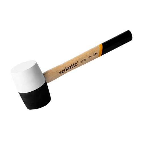 Crno-bijeli gumeni čekić s drvenom ručkom 230g VERKATTO VR-3971 Crno-bijeli gumeni čekić s drvenom ručkom 230g VERKATTO VR-3971